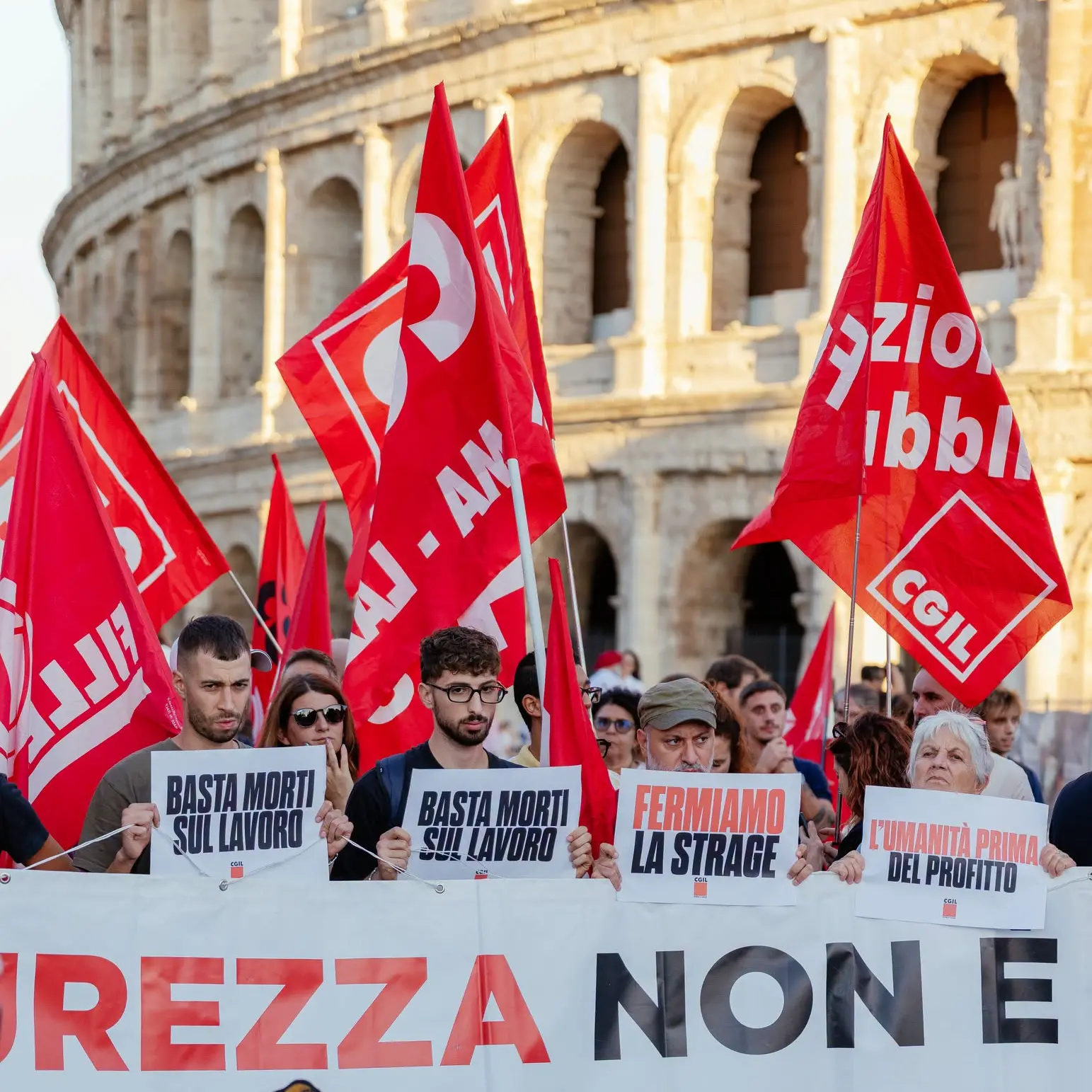 Verità e giustizia per Andrea Moretti: presidio al Colosseo