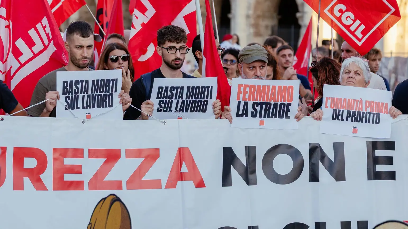 Verità e giustizia per Andrea Moretti: presidio al Colosseo
