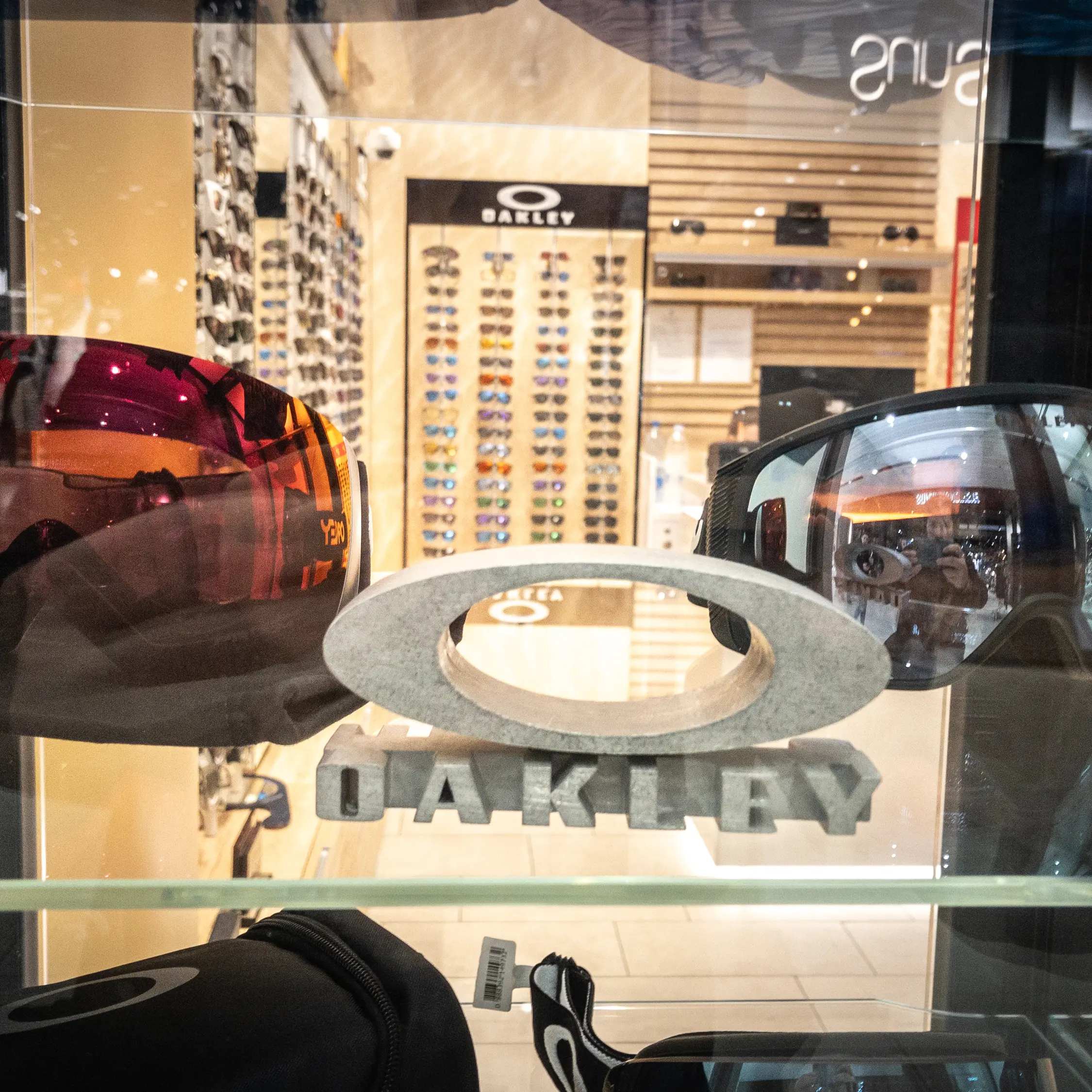 EssilorLuxottica, confermate le prospettive industriali e gli investimenti