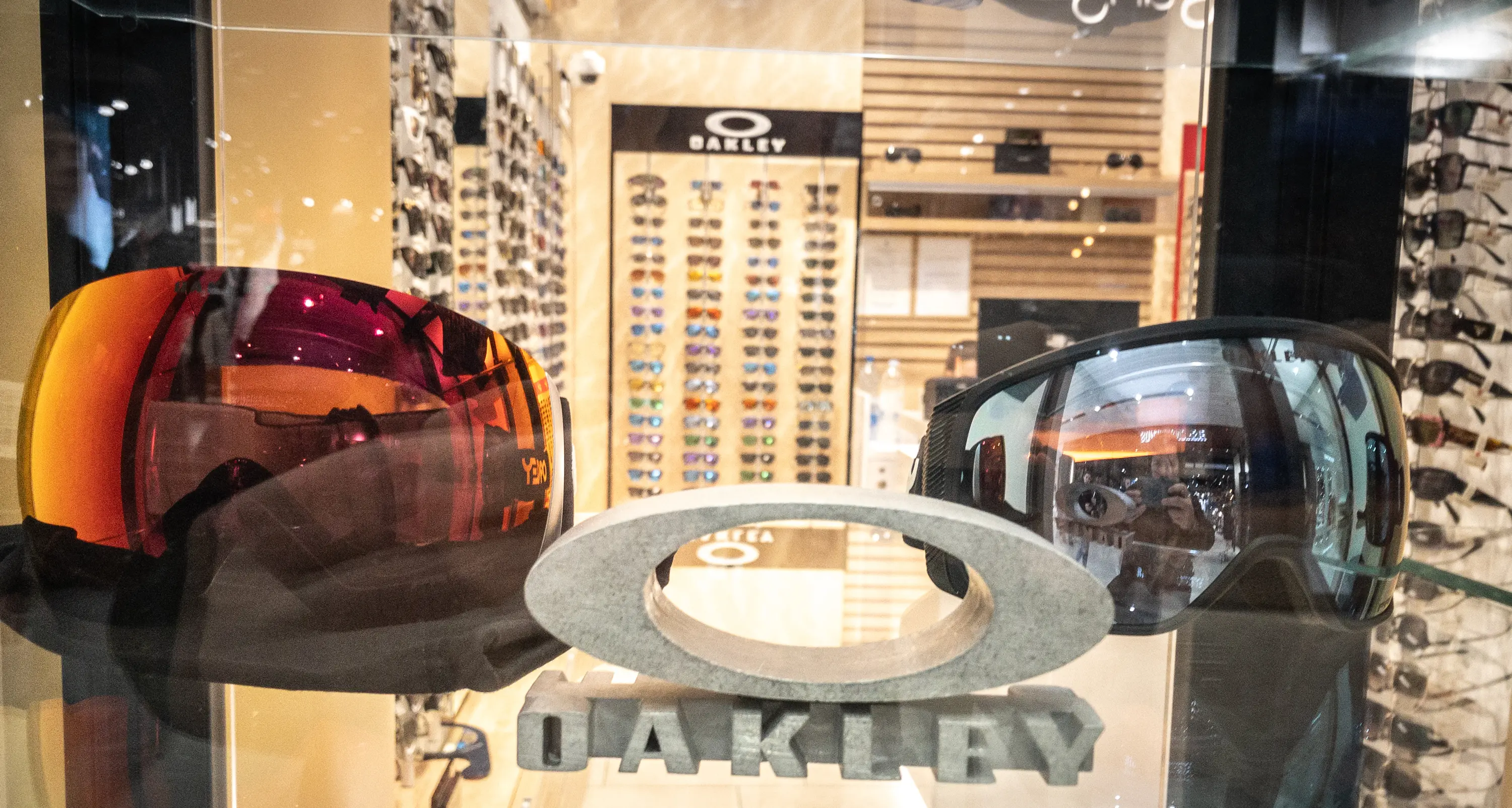 EssilorLuxottica, confermate le prospettive industriali e gli investimenti