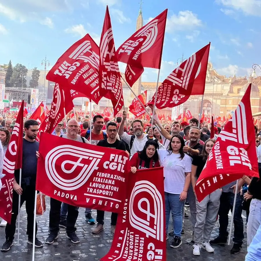 Ikea Padova: diritti calpestati per una sessantina di lavoratori in appalto