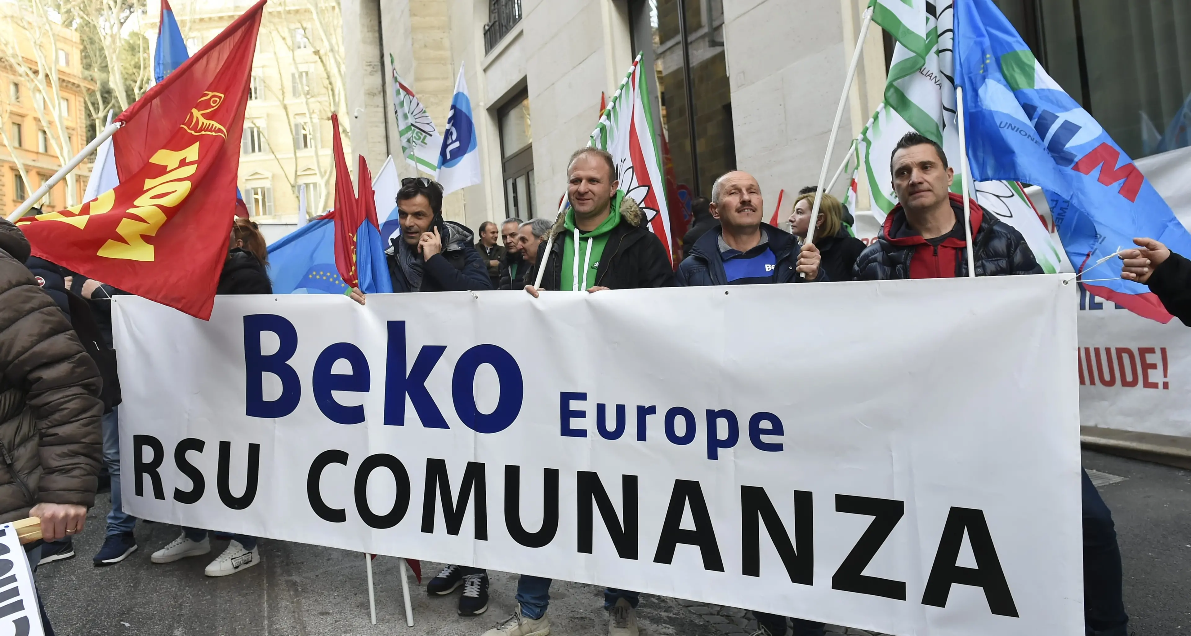 Beko, sindacati: impianto Comunanza rischia di spegnersi