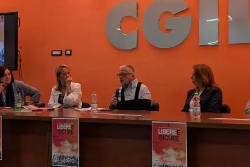 “Libere e Sicure”, la piattaforma della Cgil Campania su aborto e salute sessuale