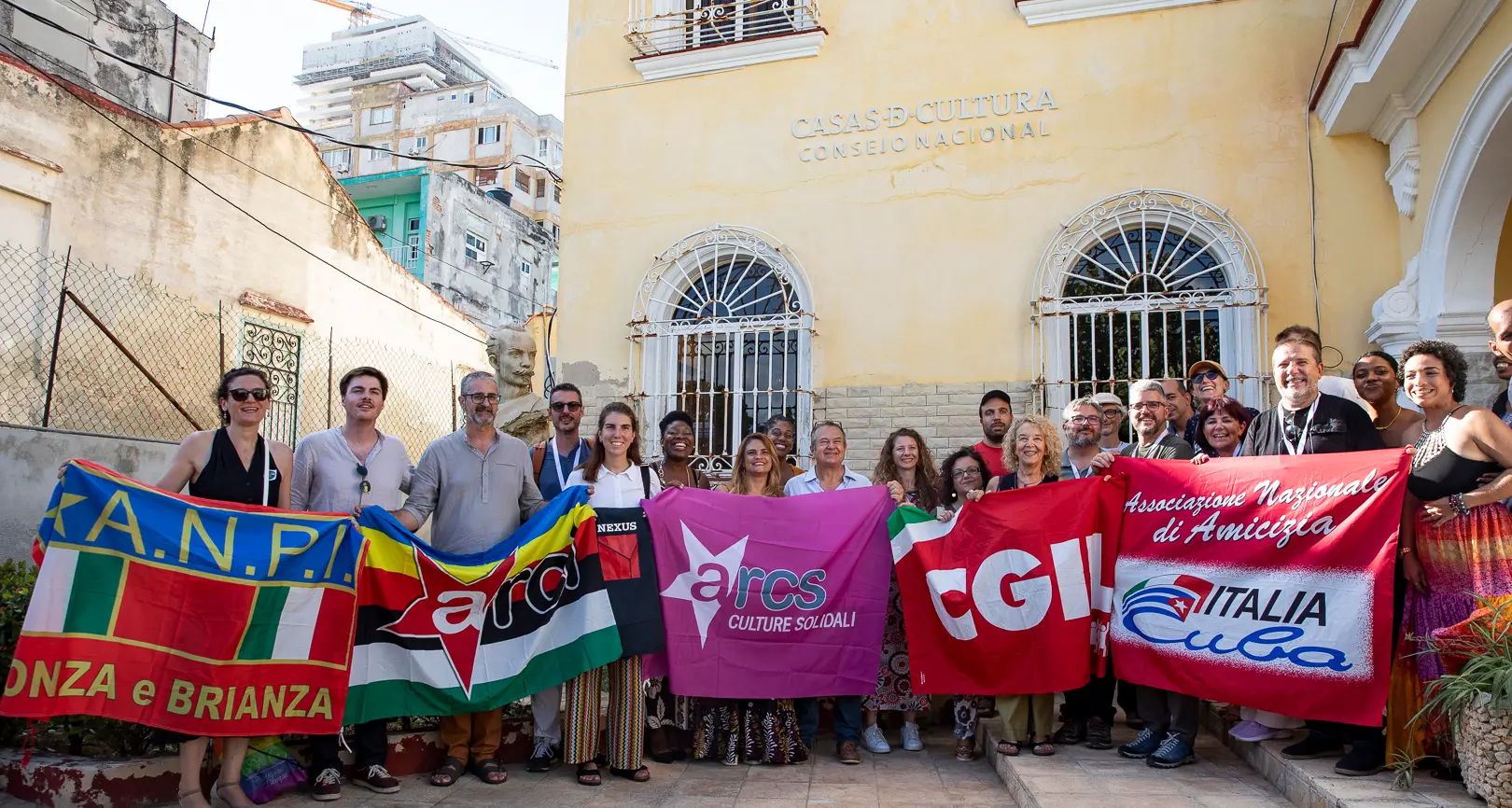 Rotta su Cuba, la carovana per la solidarietà