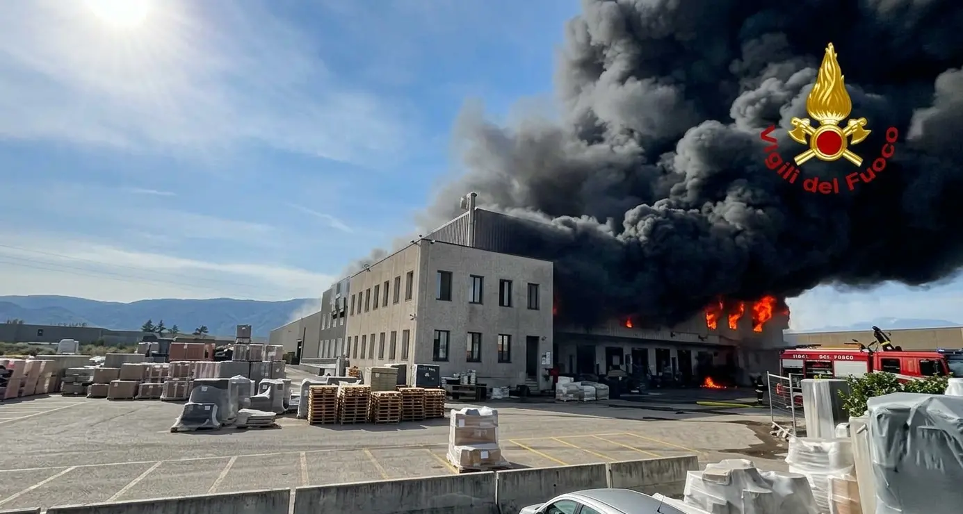 Incendio alla Deroma di Malo: la Cgil chiede un tavolo per i 160 lavoratori