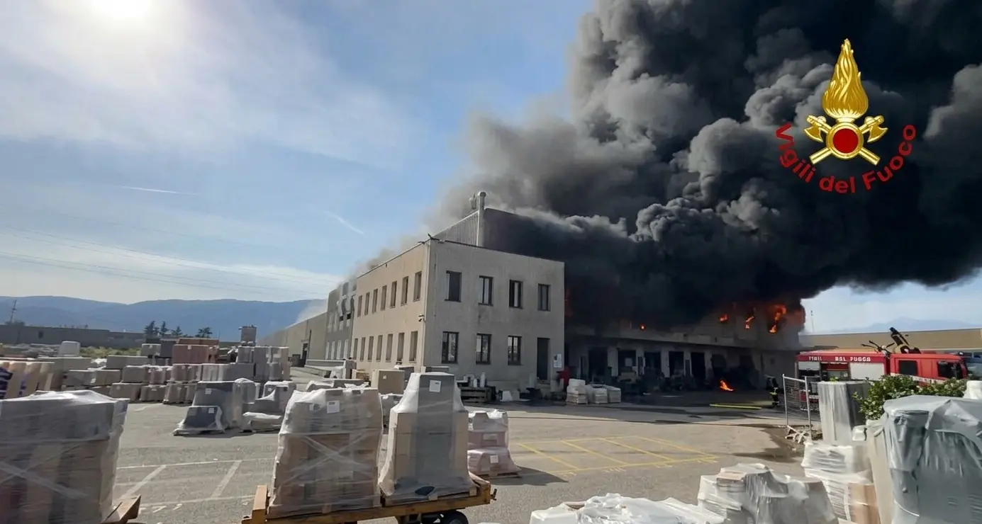 Incendio alla Deroma di Malo: la Cgil chiede un tavolo per i 160 lavoratori