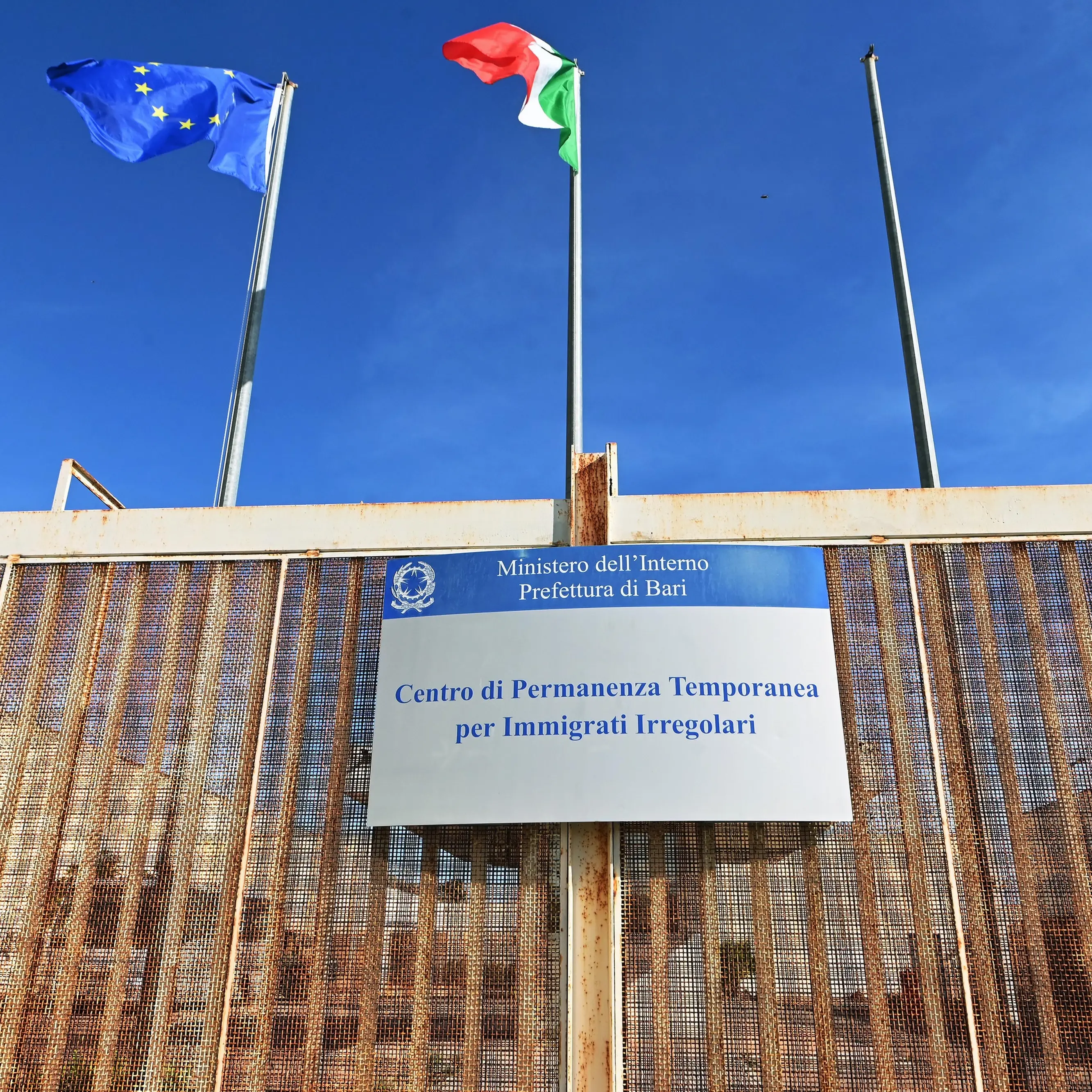 Cpr: più detenzione, più costi e meno rimpatri
