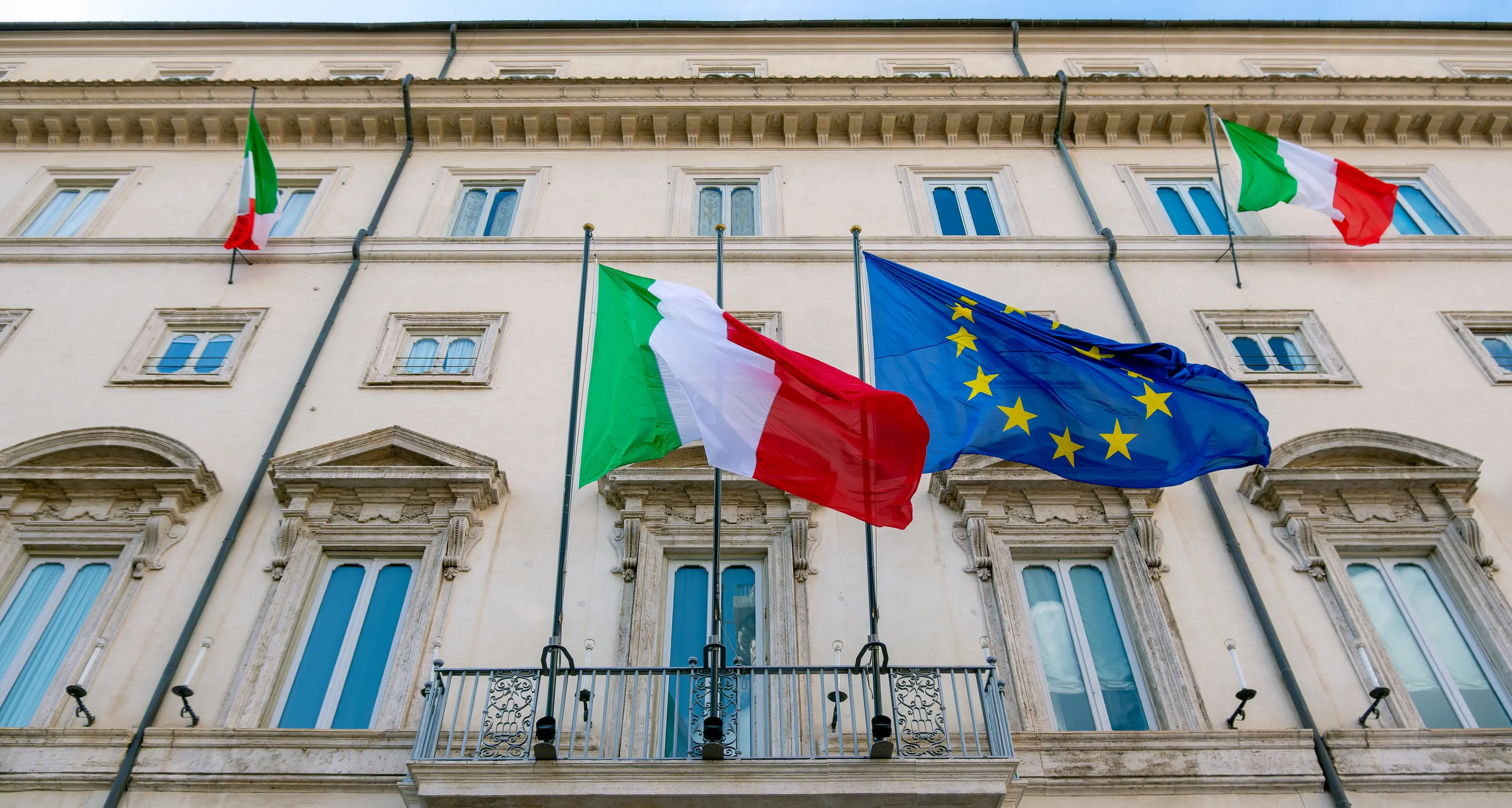 Spese militari alle stelle: altri 14 miliardi in due anni