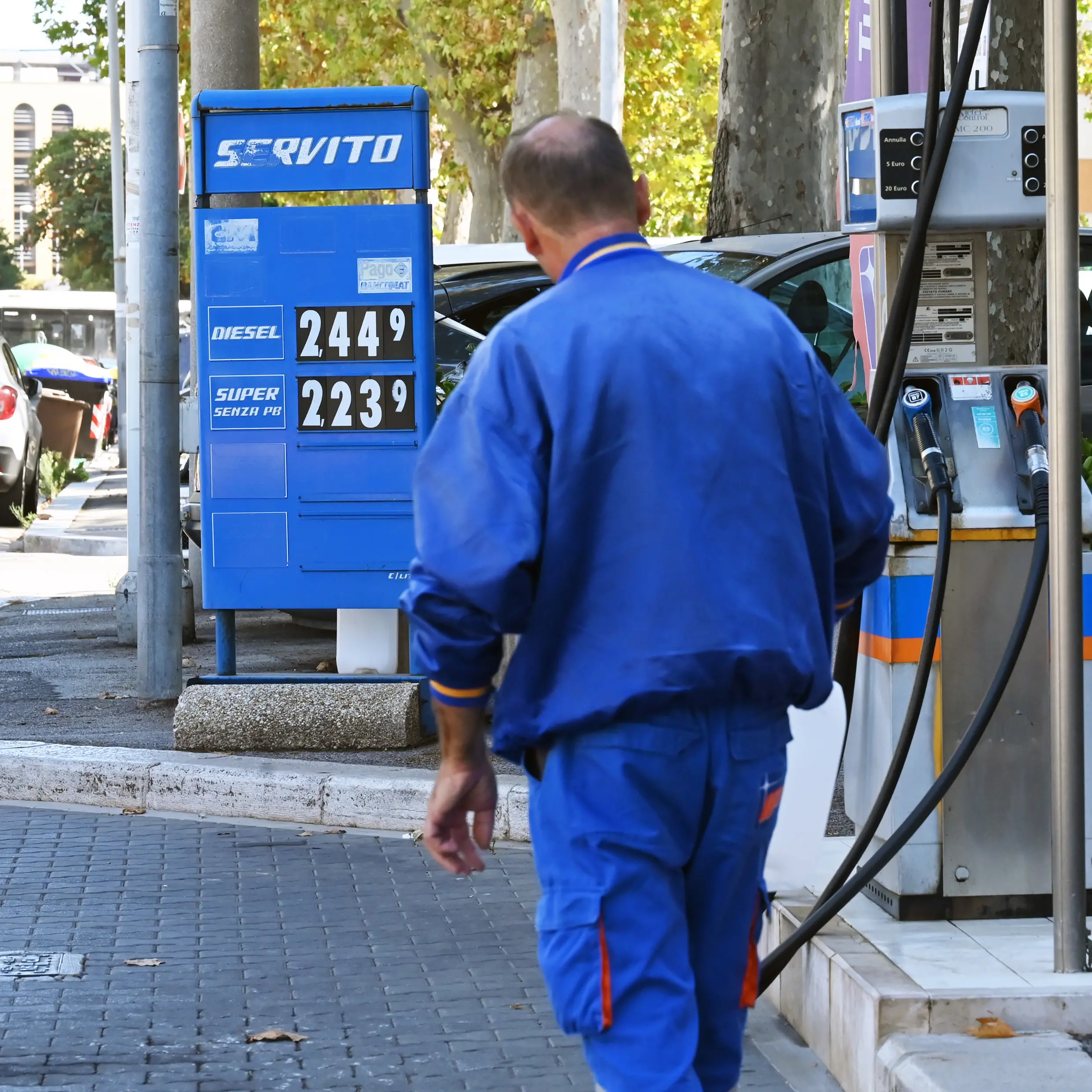Caro carburanti, Filt Cgil Palermo: “Colpiti salari e servizi”