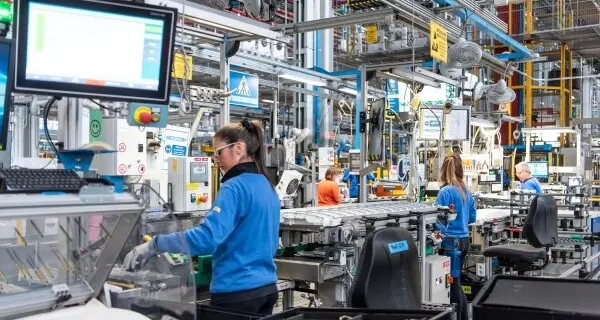 Electrolux. Santarelli e Toni, Cgil Marche e Ancona: “Soddisfatti, ora garanzie su continuazione produzione”
