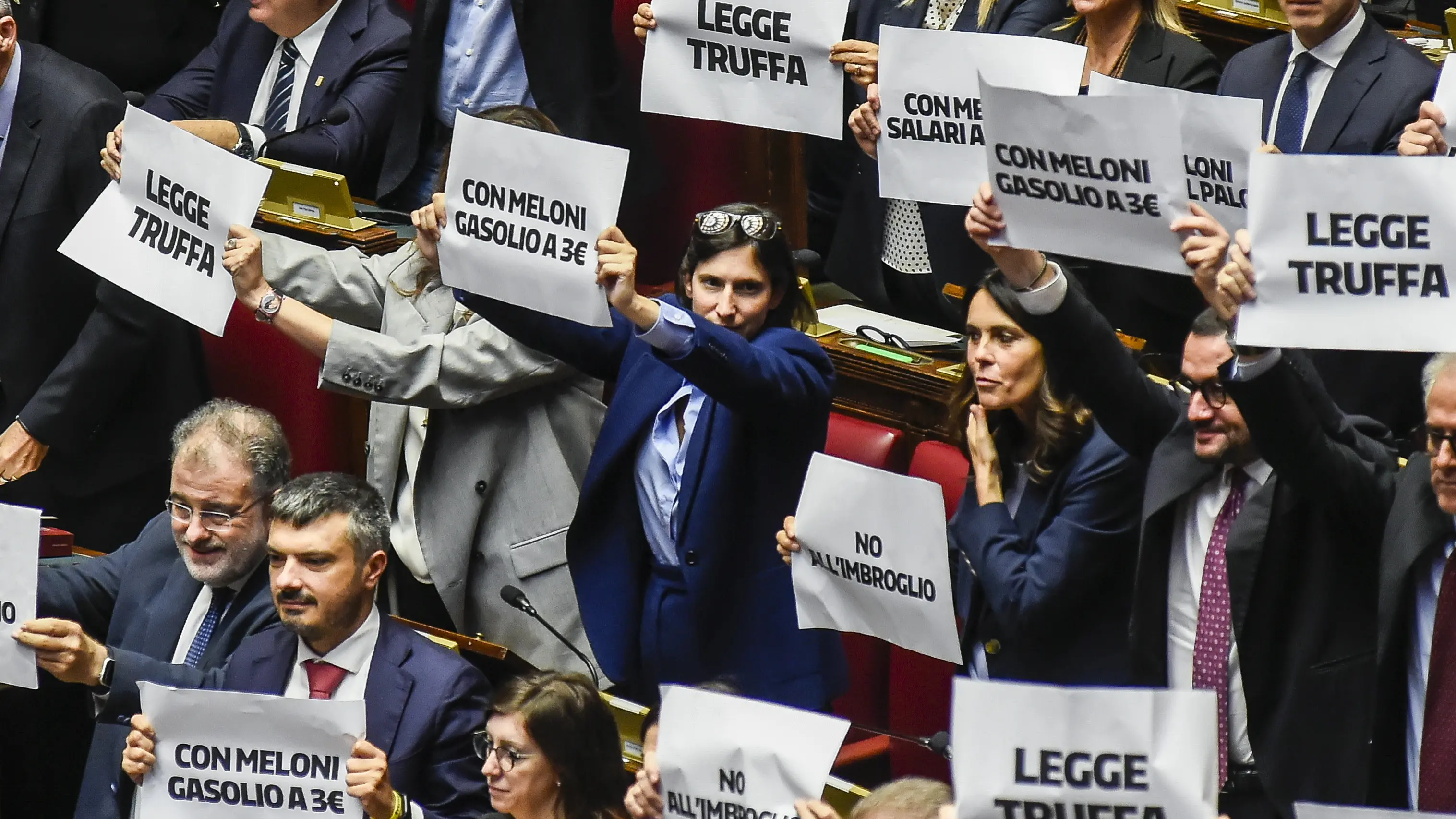 Legge elettorale approvata, così si indebolisce la democrazia