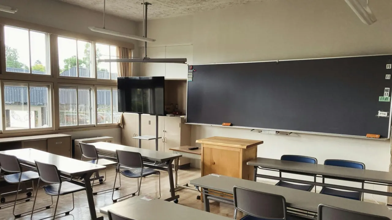 Lecce, accolto il ricorso Flc, fine di un incubo burocratico per una docente