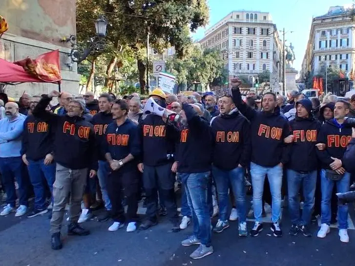 Ex Ilva, prosegue la protesta. Scioperi a Taranto e Genova 