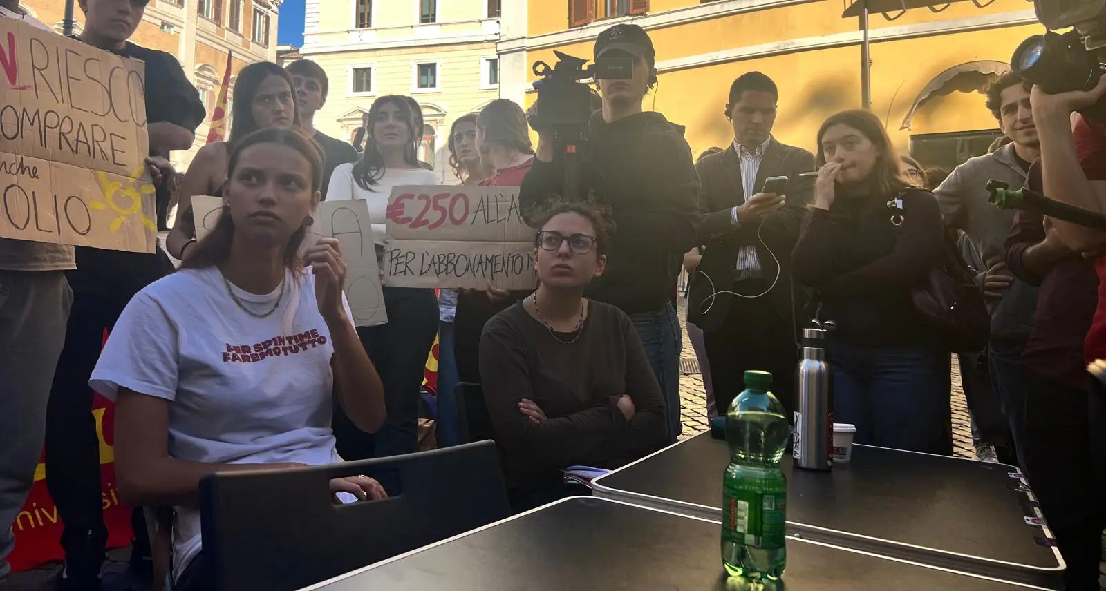 Gli studenti alla ministra Bernini: convochi subito un tavolo di confronto