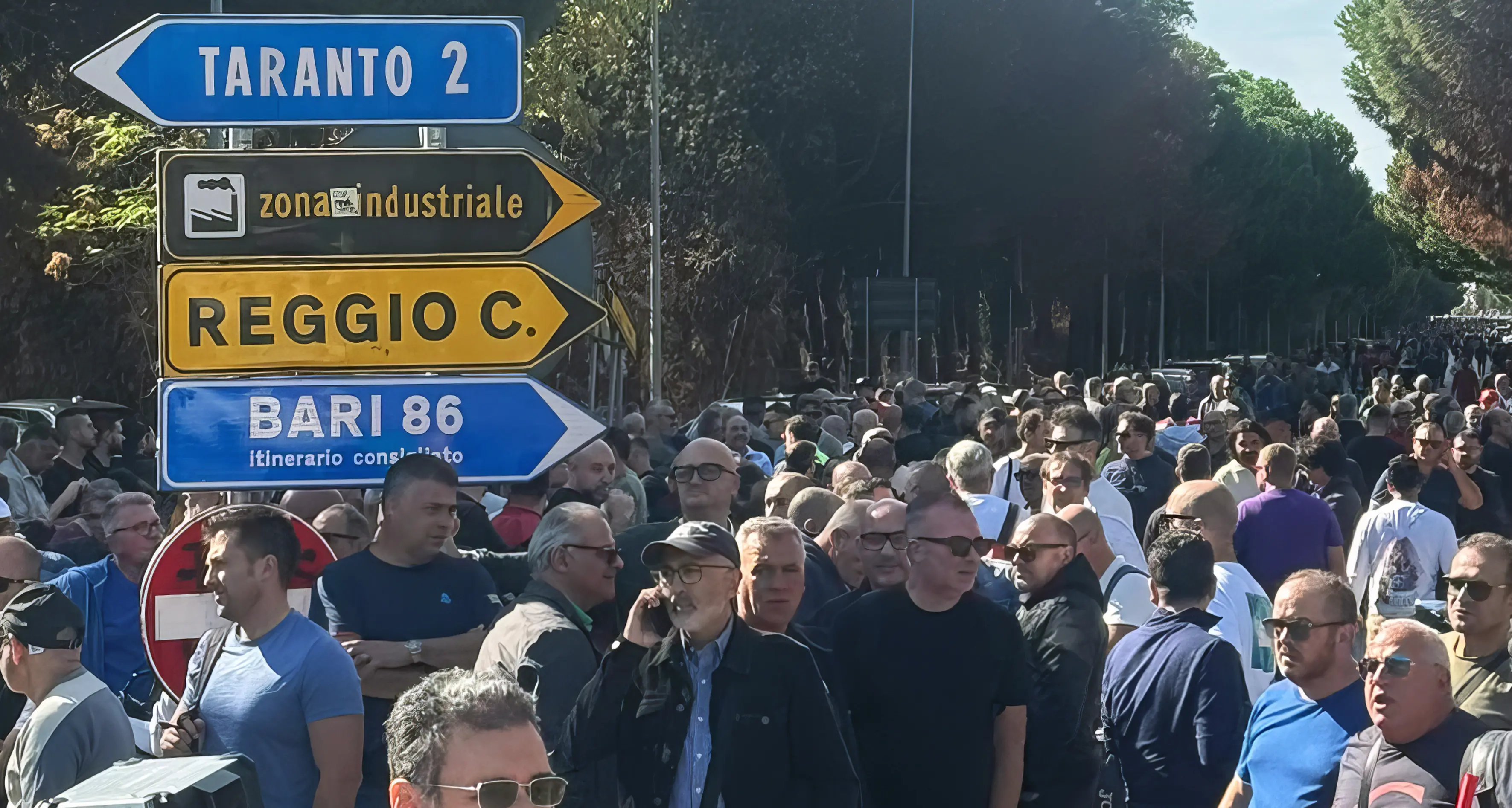 Ex Ilva, si torna a produrre. A Taranto la protesta continua