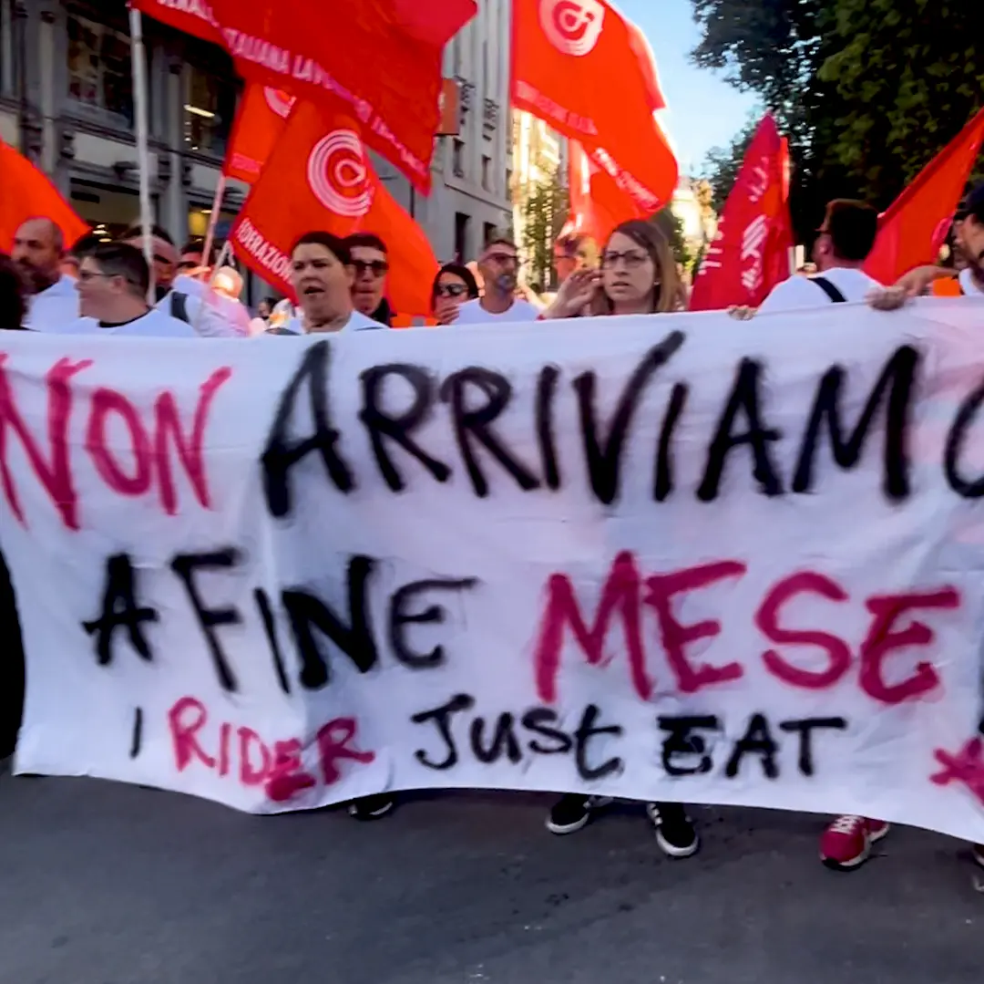 Migliaia in piazza a Palermo contro il carovita