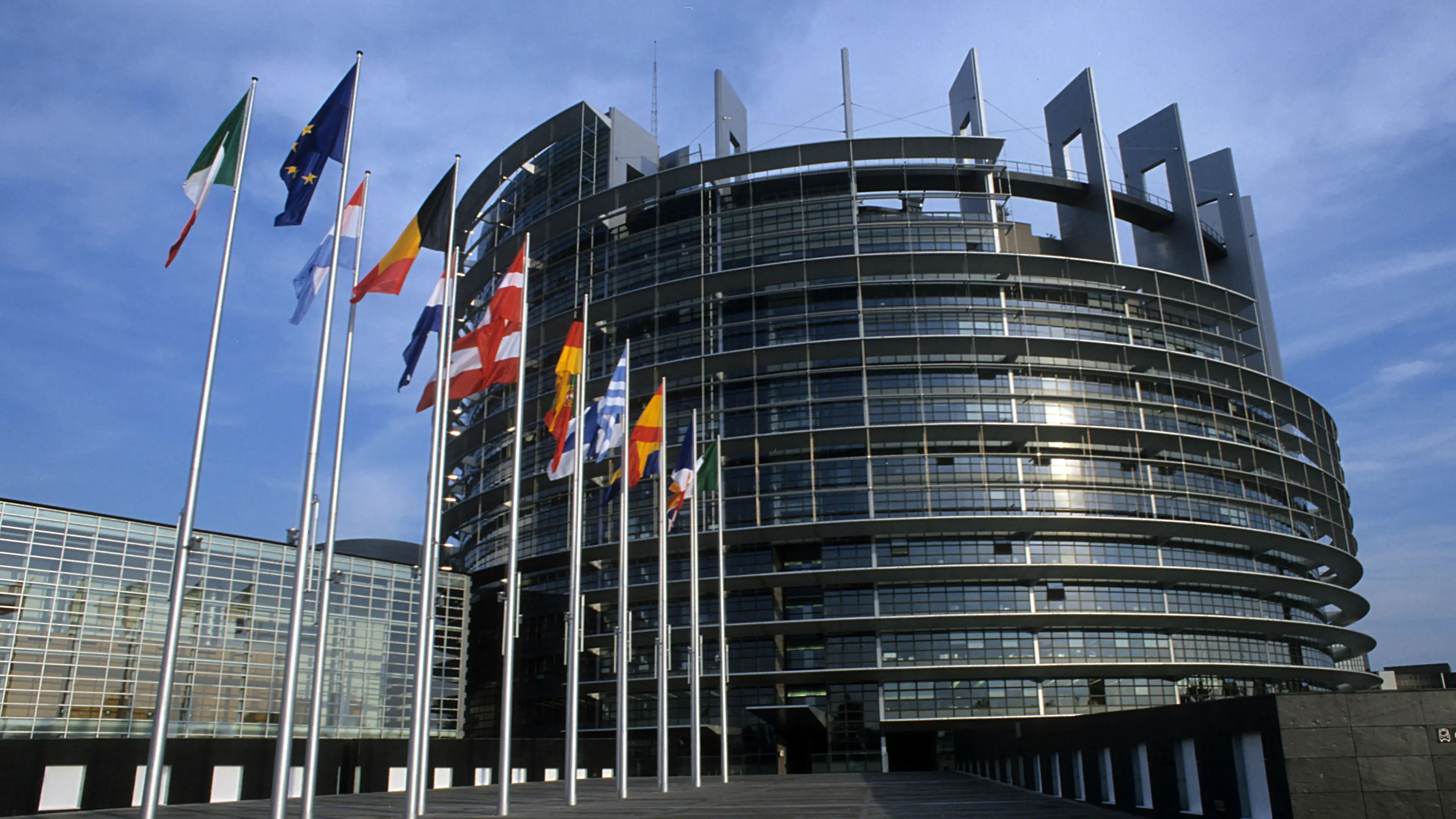 EU Inc, i sindacati europei in piazza a Strasburgo