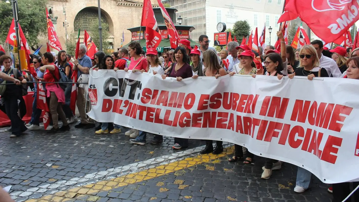 Cwt Italia vuole sostituire 190 addetti con l’intelligenza artificiale. A Torino a rischio 25 posti