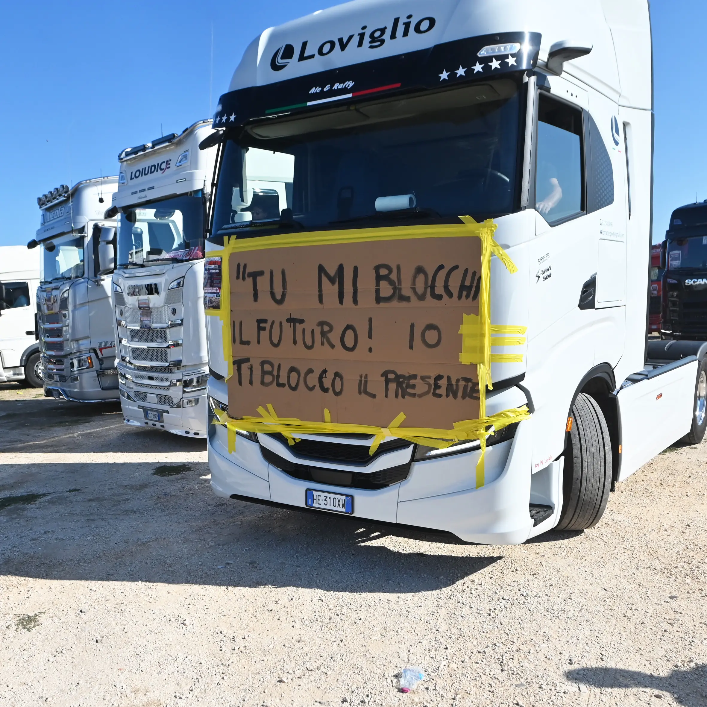 Cgil Cisl Uil Campania: “Garantire il trasporto dei beni essenziali. Servono interventi immediati”