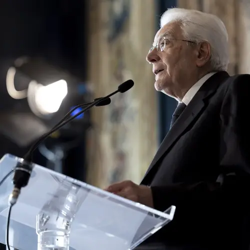 Mattarella: i salari “non sono un costo”