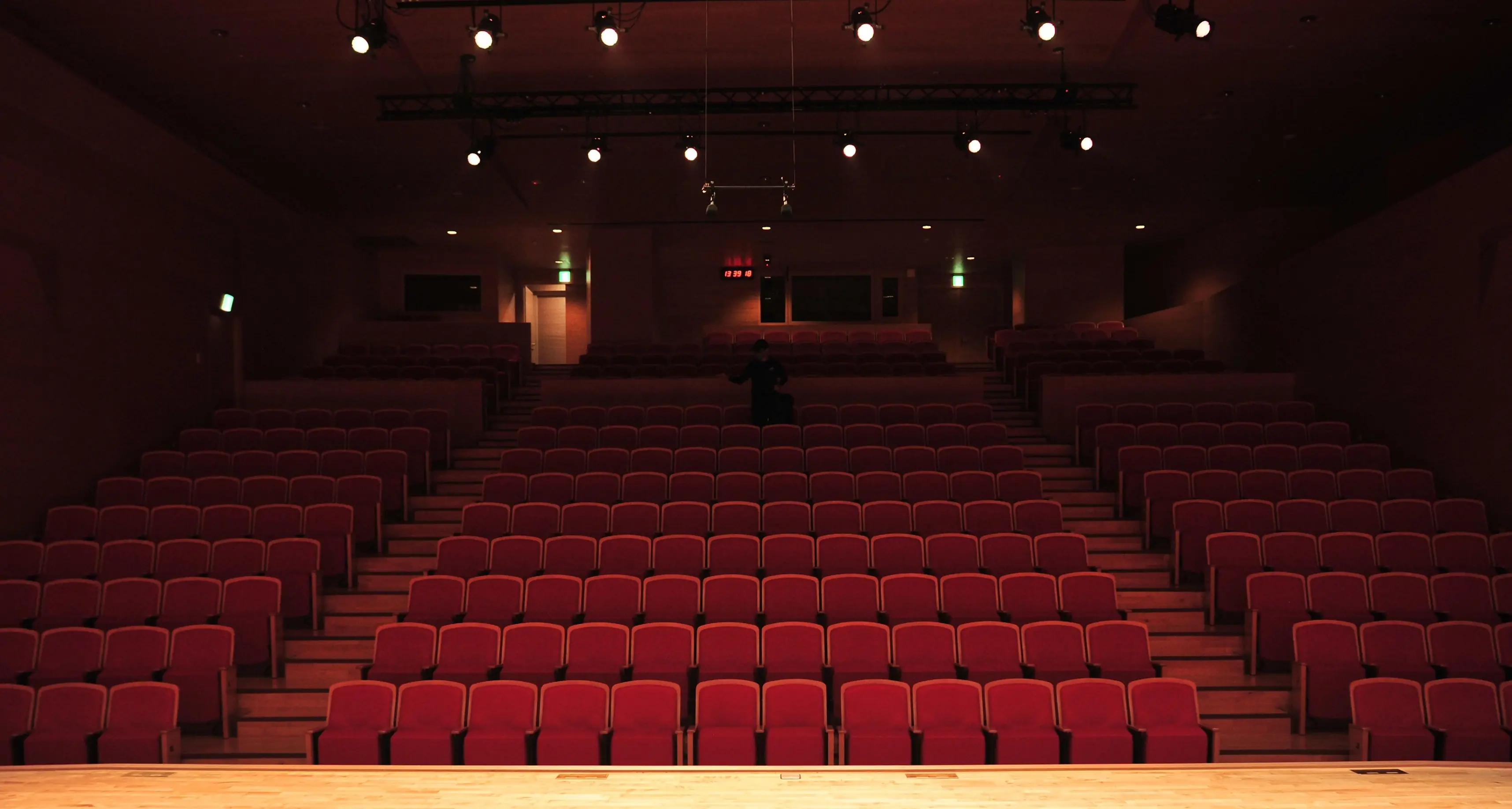 Giù i sipari, in sciopero il teatro italiano
