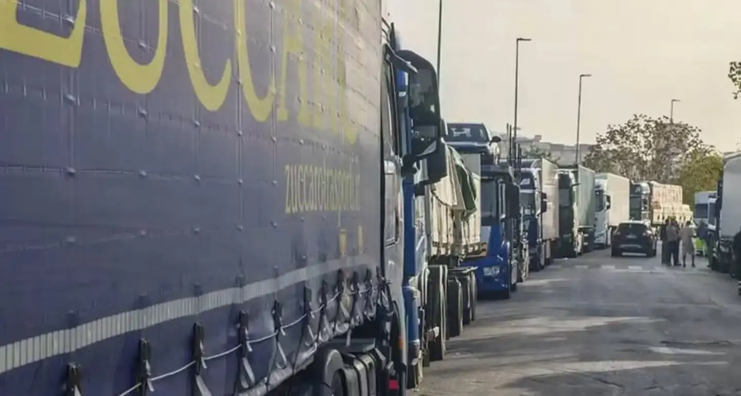Rimossi i blocchi dei tir, resta il carovita