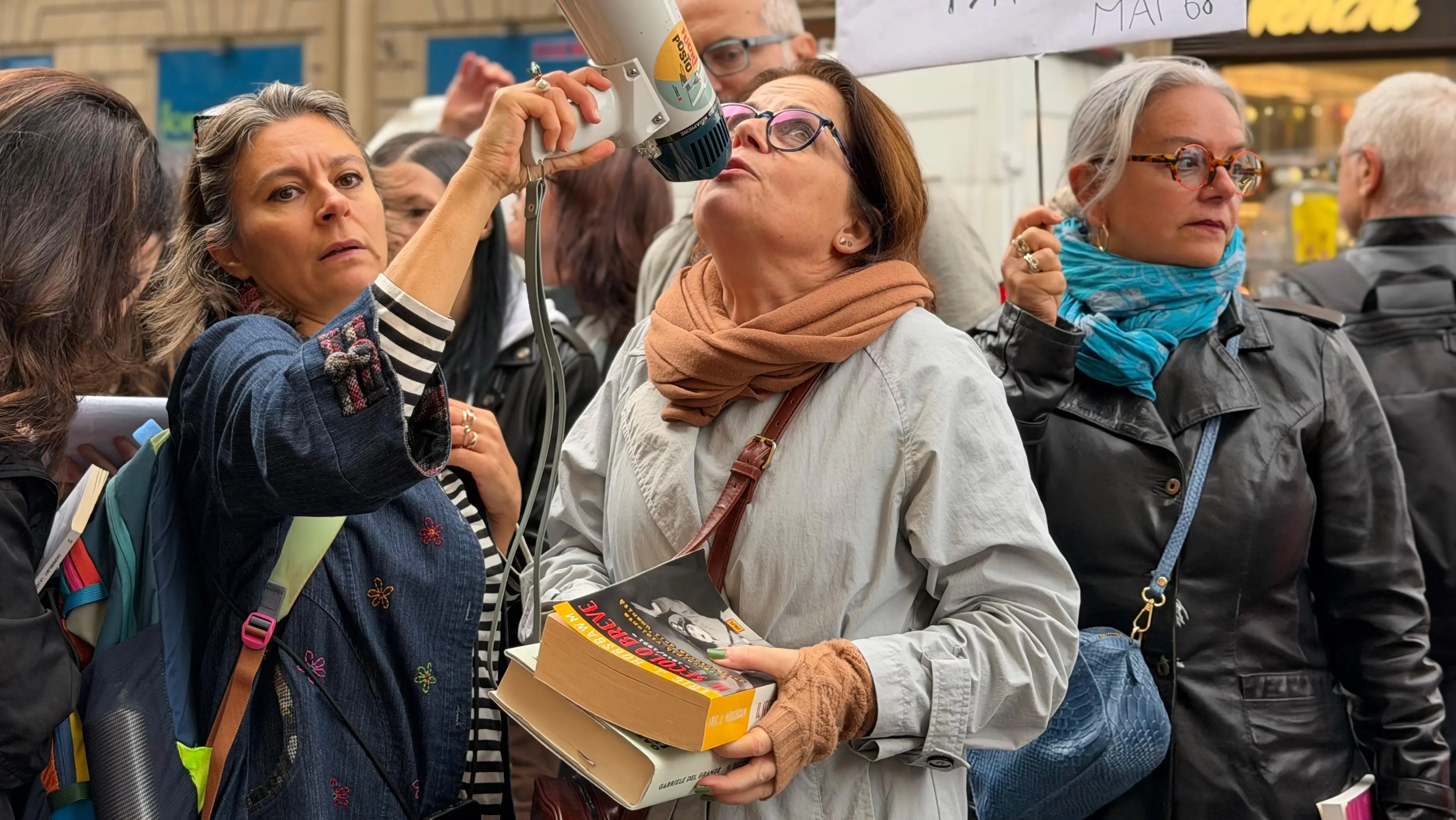 Scuole occupate a Firenze, gli insegnanti appoggiano le proteste