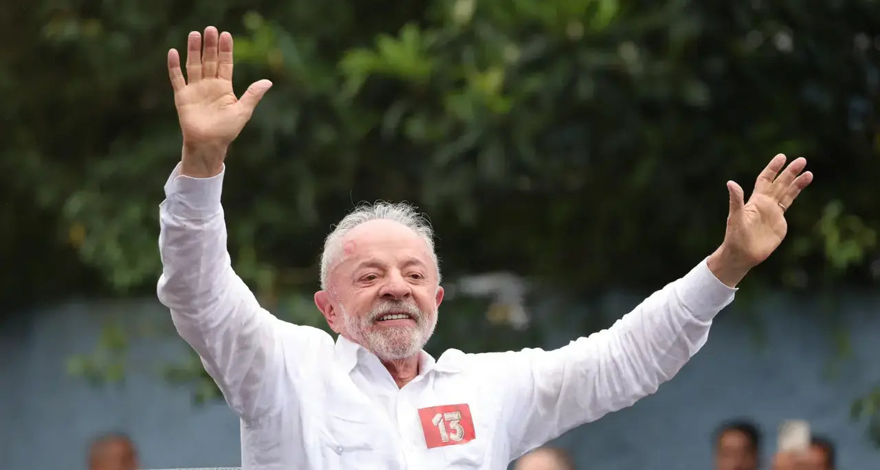 Brasile, Lula vince ancora: battuta l’estrema destra