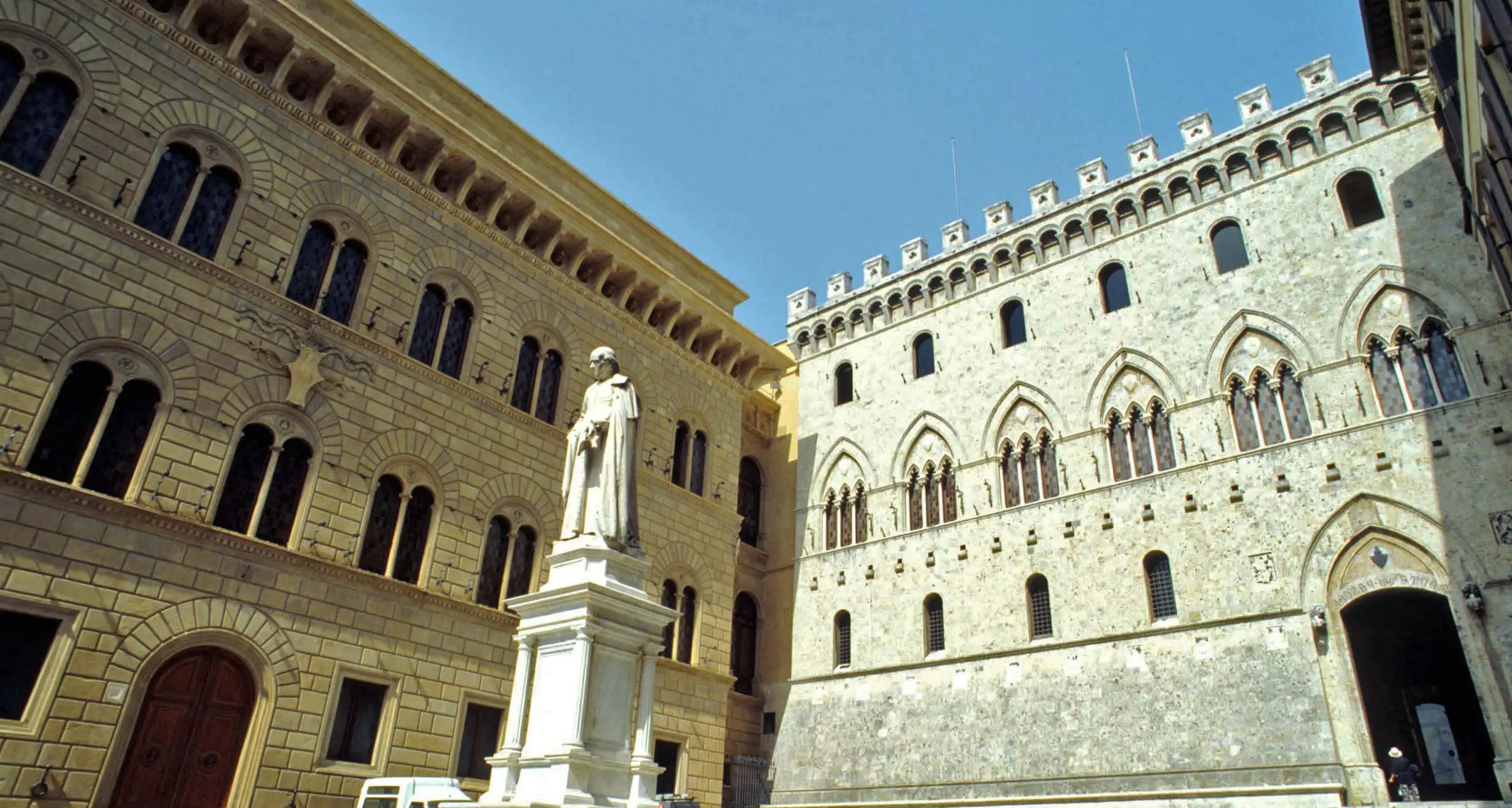 “Monte dei Paschi è Siena!”: sit-in Cgil Cisl Uil il 29 ottobre