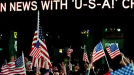 Usa: \\u00E8 iniziata la corsa ai 270 grandi elettori (Time Square - foto john pesavento)