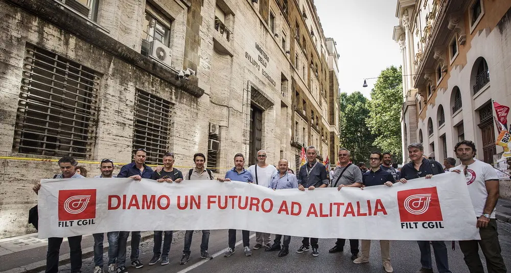 Alitalia: sindacati, auspichiamo audizione in Parlamento