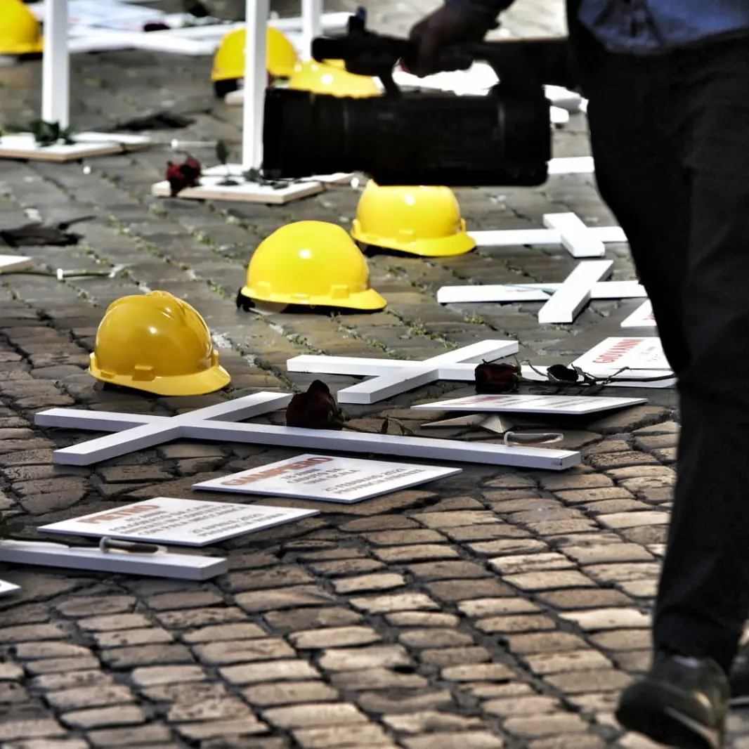 Bologna: ennesimo morto sul lavoro, sciopero il 18 settembre