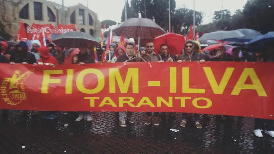 Foto da Facebook Fiom Ilva Taranto