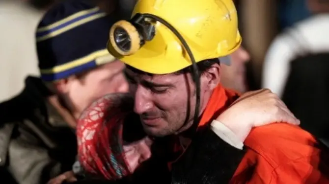 Turchia: si aggrava il bilancio della tragedia in miniera (foto da roarmag.org)