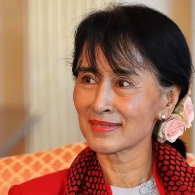 Cgil: «Con Aung San Suu Kyi vincono democrazia e libertà»