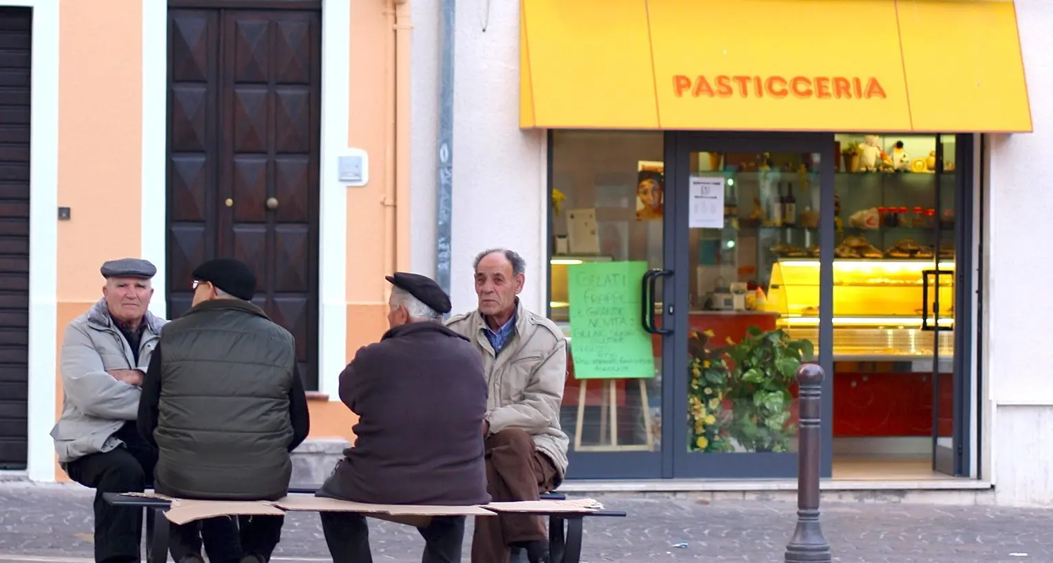 Anziani: in Umbria l'estate più difficile