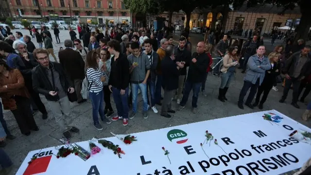 Palermo, presidio a piazza Verdi