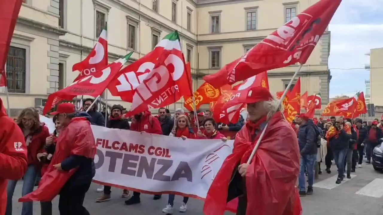 Il corteo a Potenza 01.12.2023