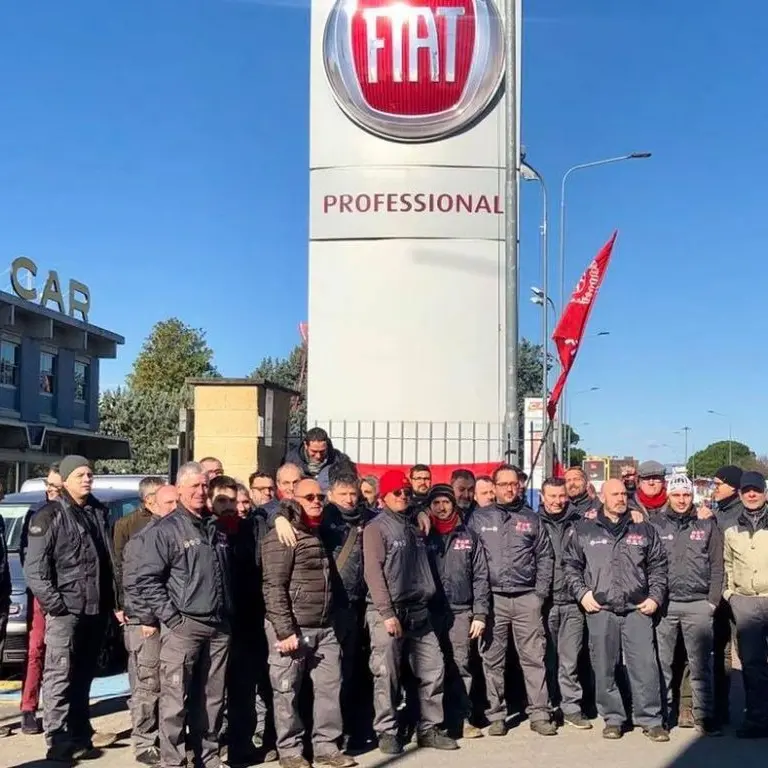 Firenze, di nuovo in sciopero i lavoratori di Car Fiat