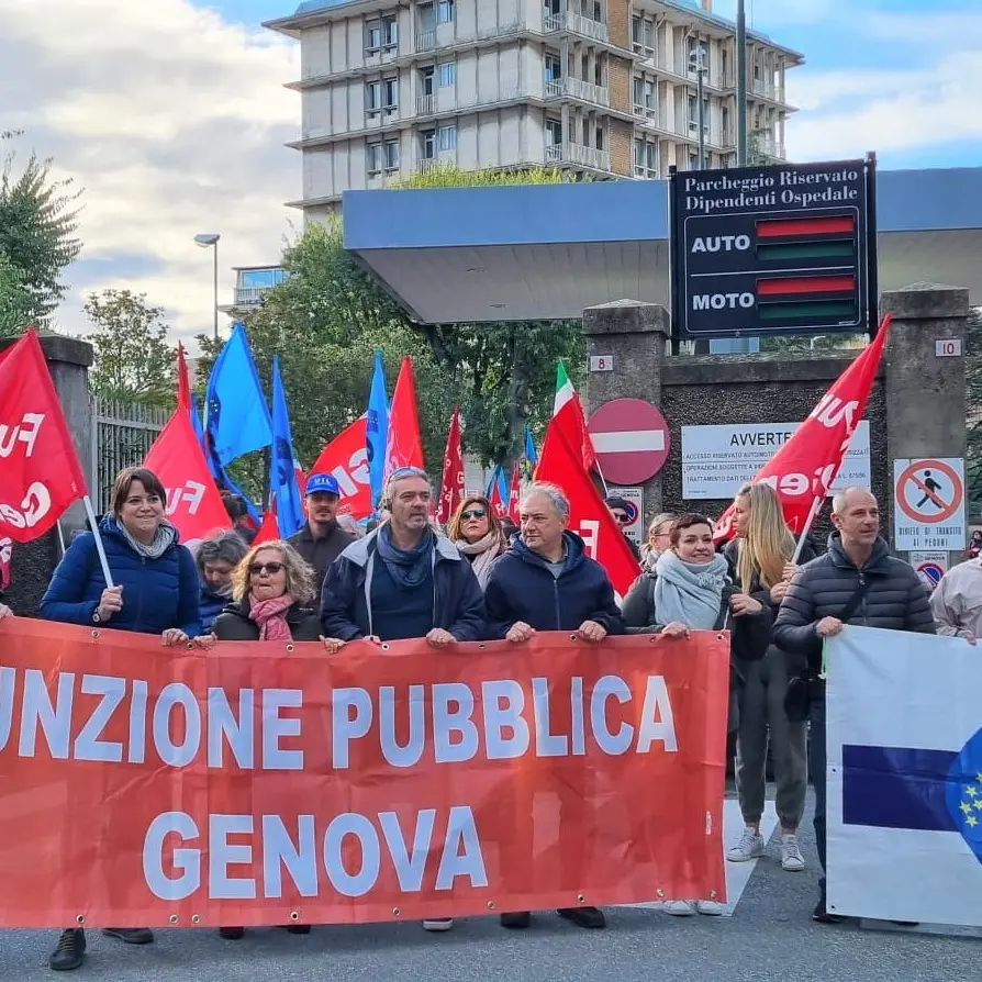 Ospedale Galliera, sciopero e corteo a Genova