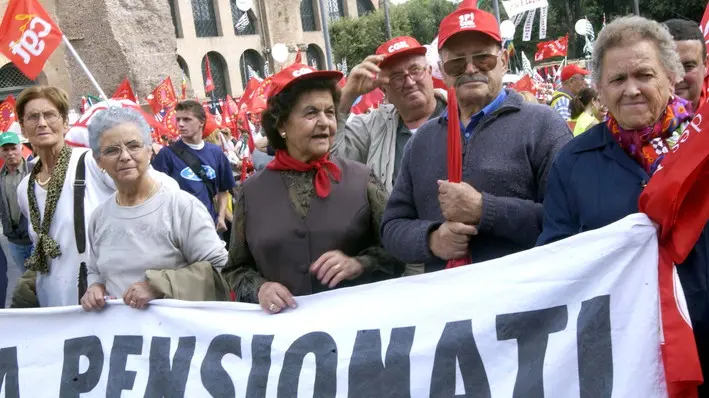 pensionati manif24_10660.jpg