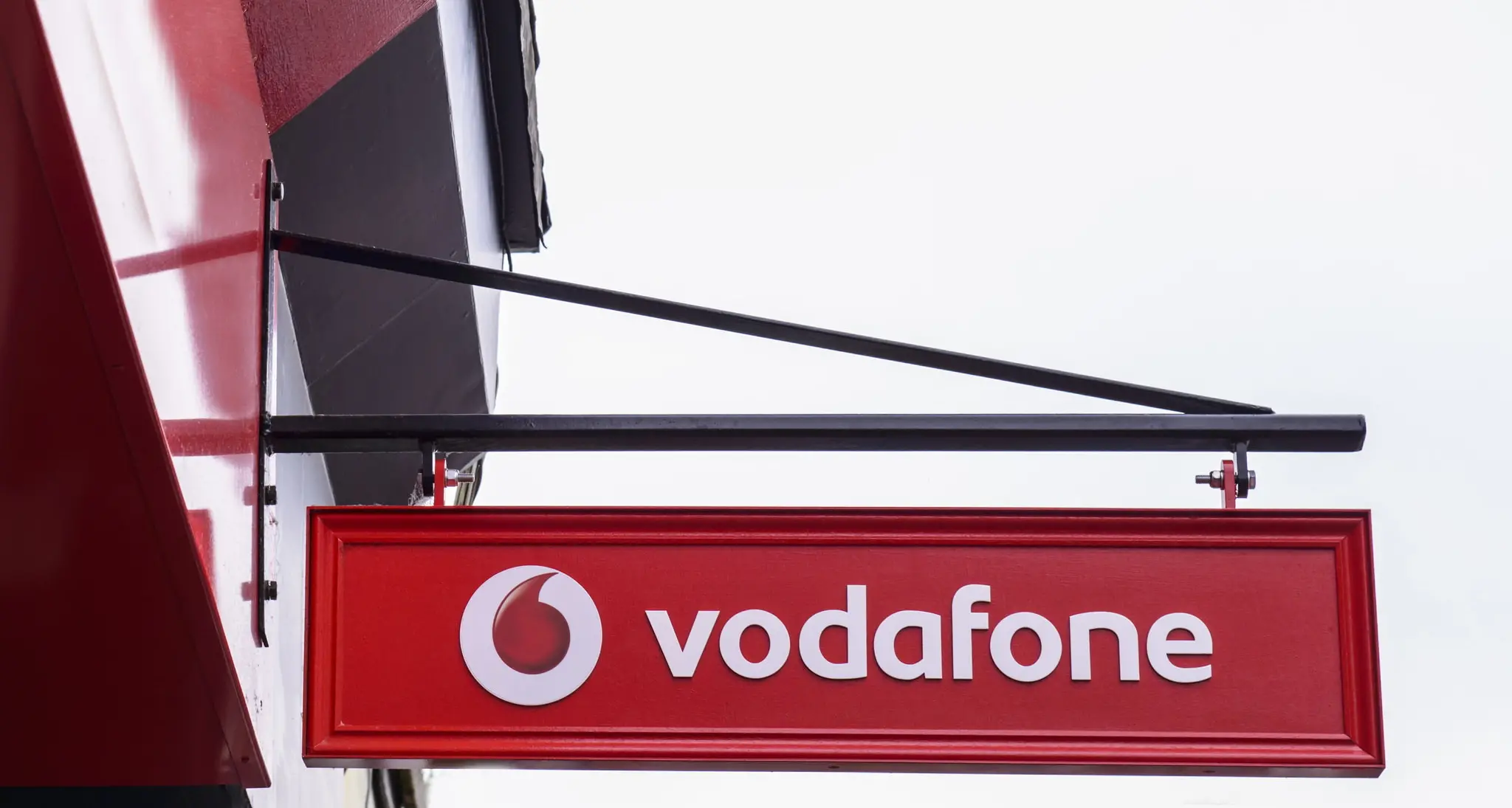 Vodafone, serve un'inversione di tendenza