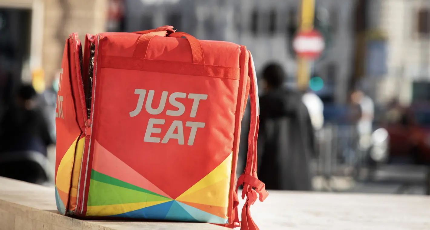 Accordo per rider Just Eat, sindacati: “Buona notizia per il Paese”