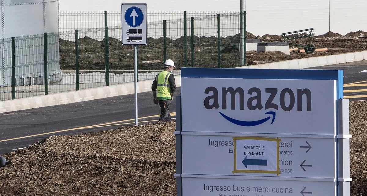 Mister Bezos, i giorni di impunità di Amazon sono finiti
