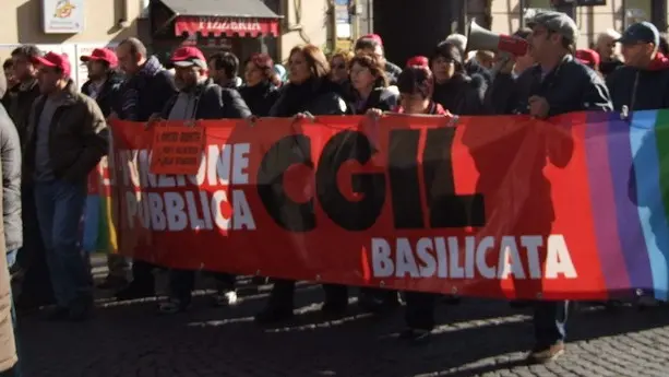 L.Stabilit\\u00E0: in Basilicata alta adesione allo sciopero 