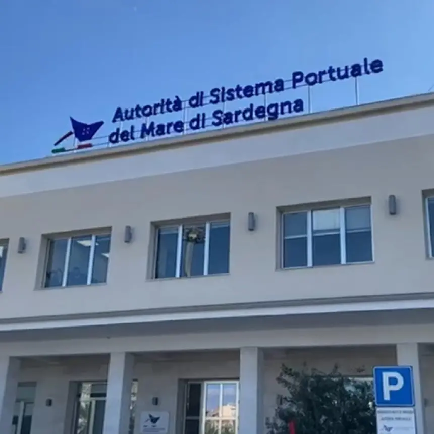 Cagliari, portuali in sciopero e presidio per la sicurezza