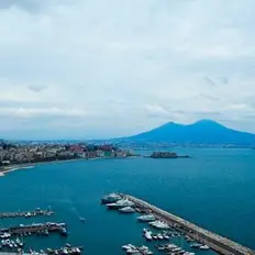 Il lavoro e i diritti per la rinascita di Napoli