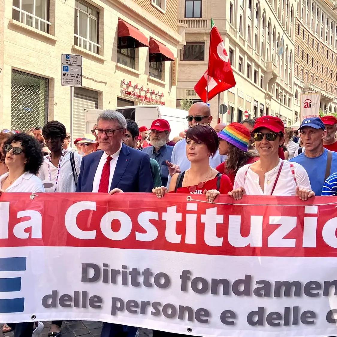 «Insieme per la Costituzione»: tutti in piazza a Roma