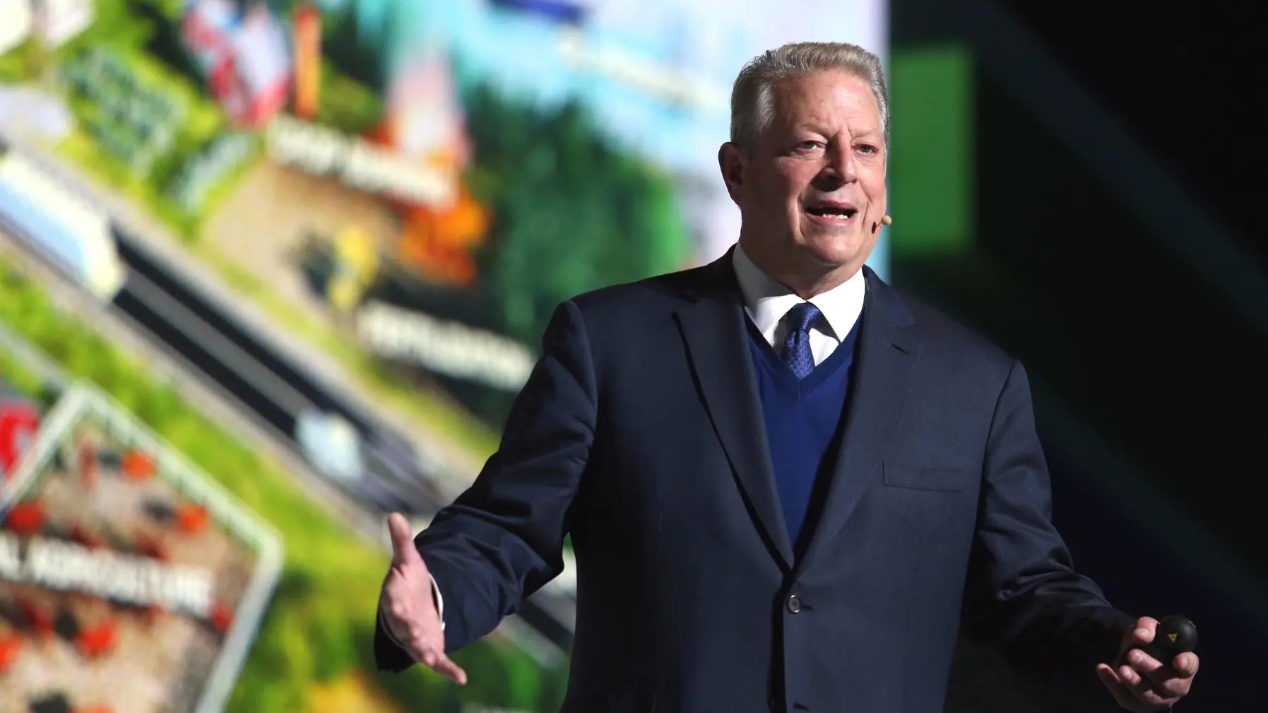 Al Gore: l'energia pulita fa bene all'economia
