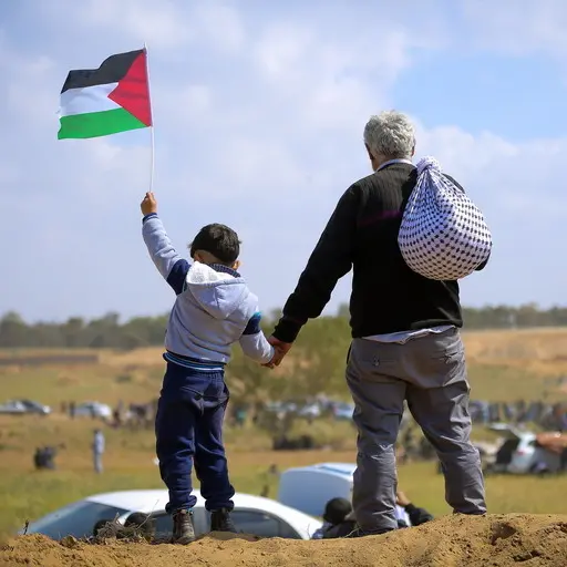 Gli ex ambasciatori a Meloni: “Riconoscere lo Stato della Palestina”